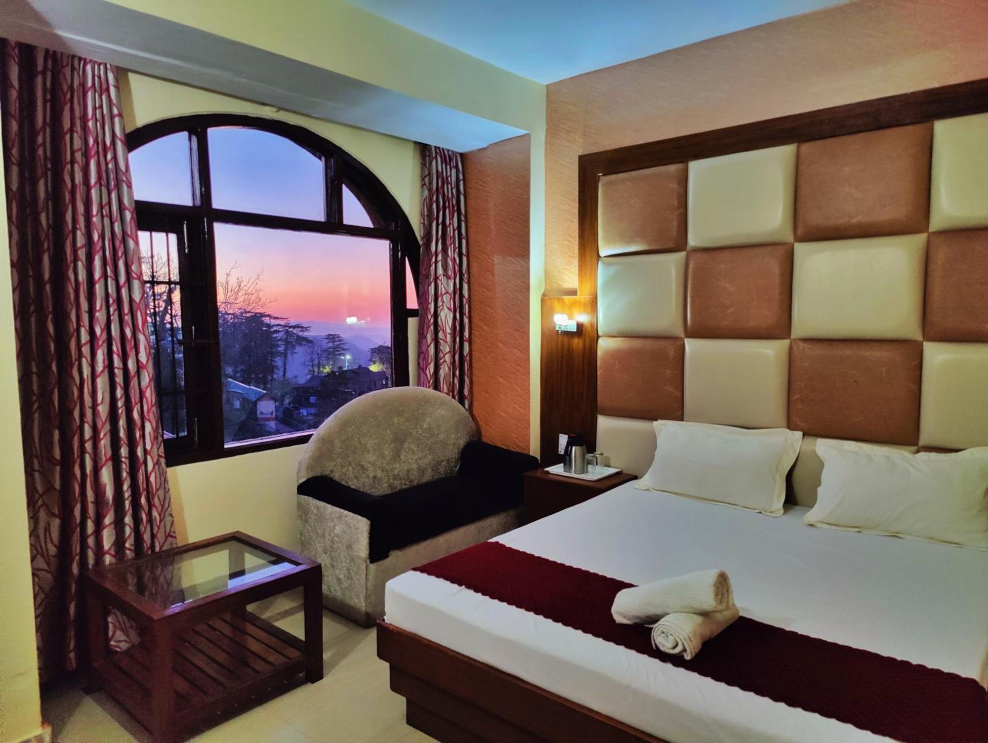 Hotel Taj Palace Near Mall Road Shimla Eksteriør bilde